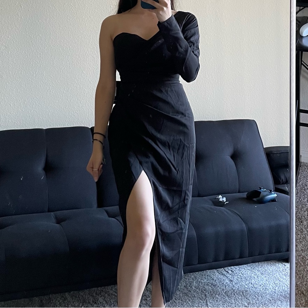 FashionNova SingleSleeve Tulip Dress- XS